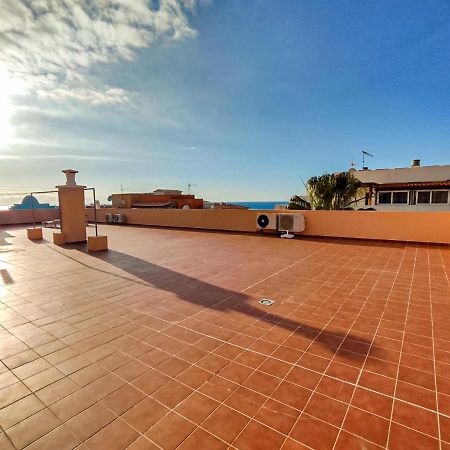 Beautiful Renovated Apartment With Air Conditioning Just Steps From The Sea In Playa San Juan Eksteriør billede